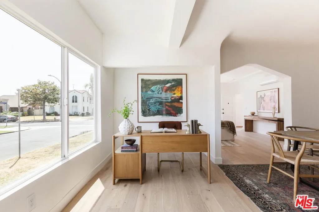 1570 S Hayworth Avenue, Los Angeles, California 90035 home-pic-7